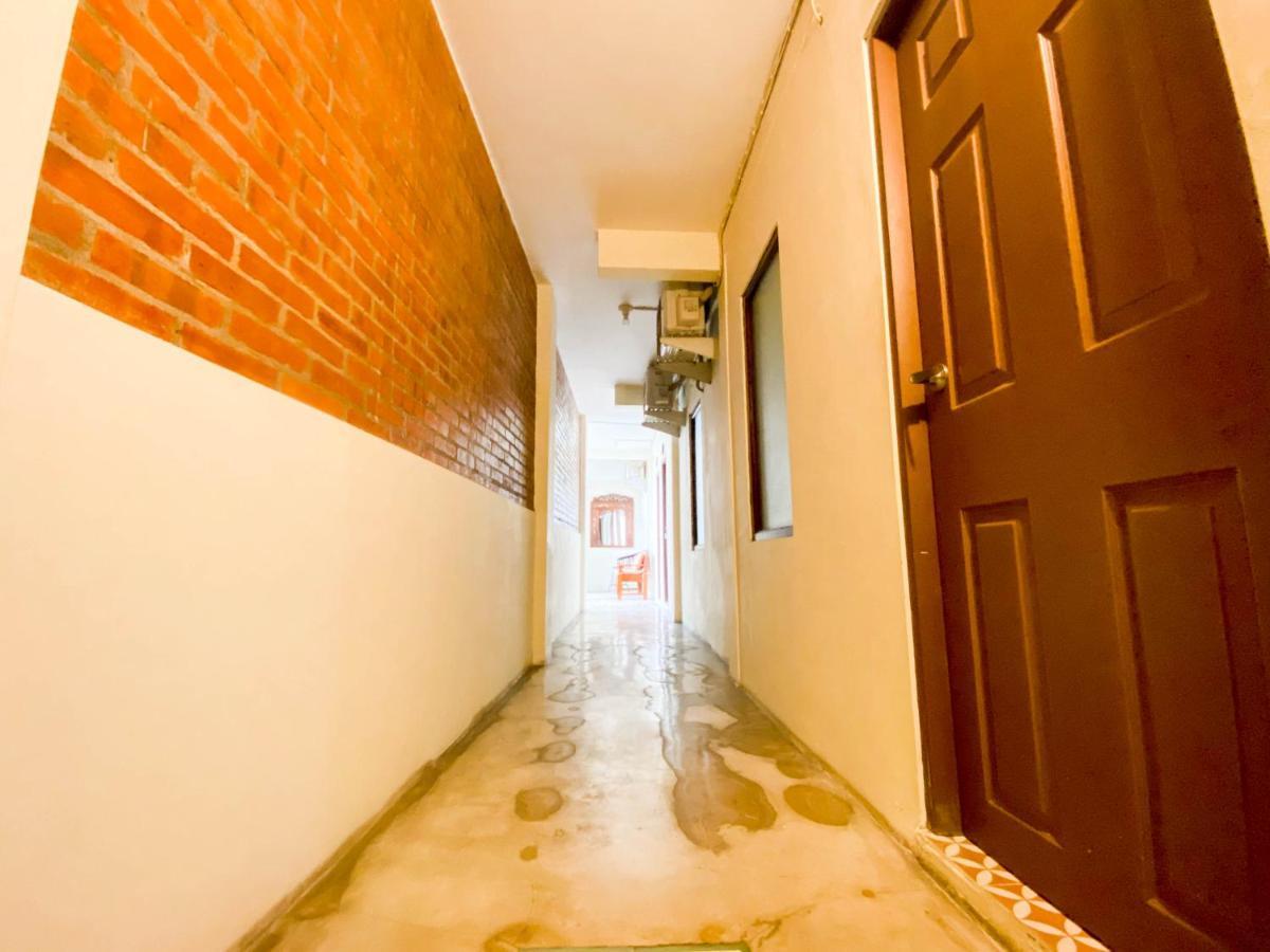 יוגיאקרטה Hinggil Homestay Syariah Malioboro Yogya Mitra Reddoorz מראה חיצוני תמונה