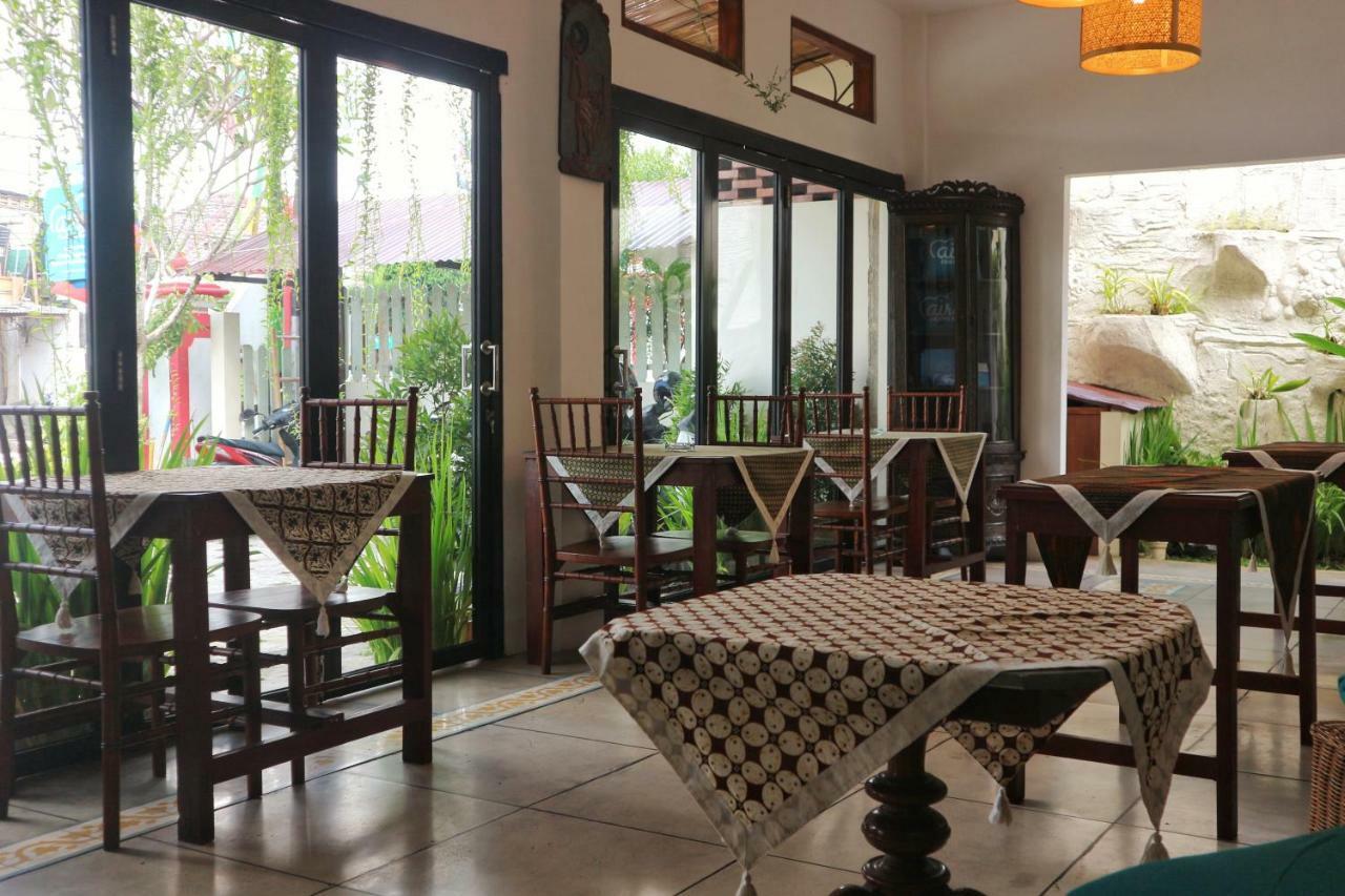 יוגיאקרטה Hinggil Homestay Syariah Malioboro Yogya Mitra Reddoorz מראה חיצוני תמונה